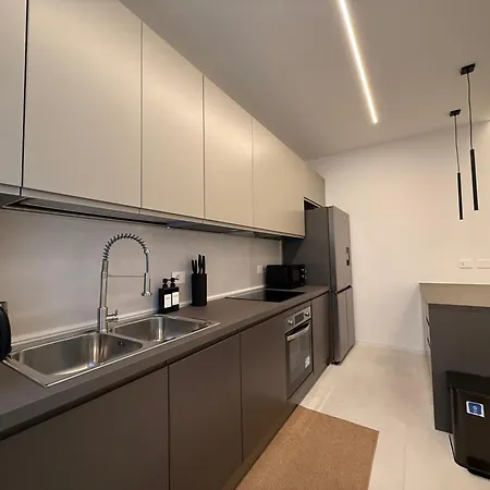 Arena A Piedi, 3 Camere, 2 Bagni & Parking Apartman *