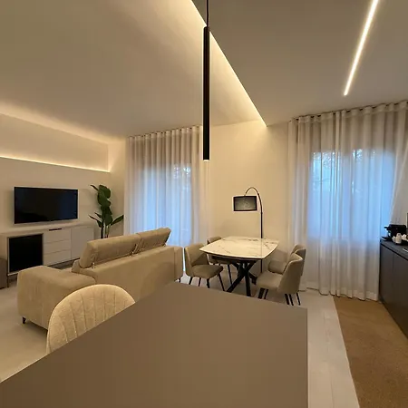 Arena A Piedi, 3 Camere, 2 Bagni & Parking