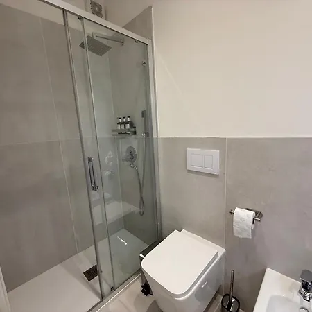 Arena A Piedi, 3 Camere, 2 Bagni & Parking Apartman