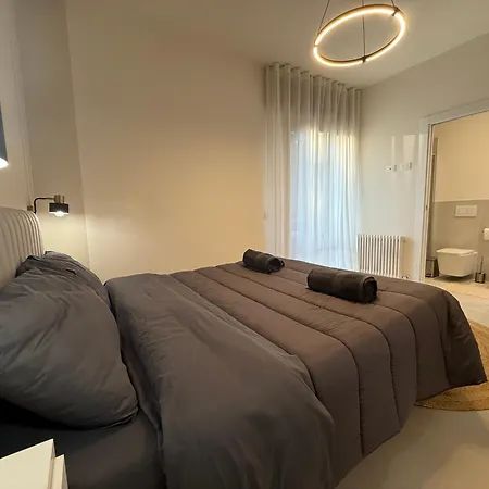 Arena A Piedi, 3 Camere, 2 Bagni & Parking Apartman