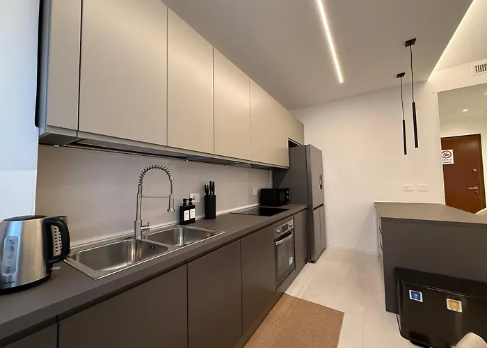 Arena A Piedi, 3 Camere, 2 Bagni & Parking Apartman *